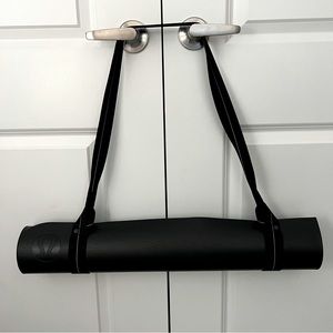 Lululemon Yoga Mat (3mm) with Lululemon carrying strap, Black